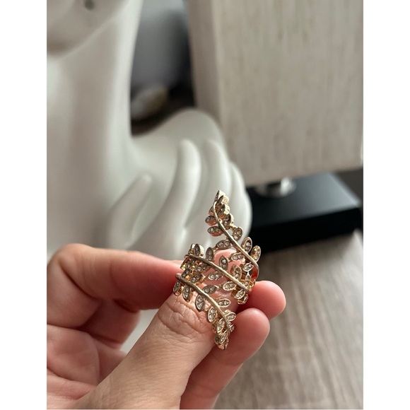 Brand New! Gold Rhinestone Wrap Around Ring - Picture 7 of 10